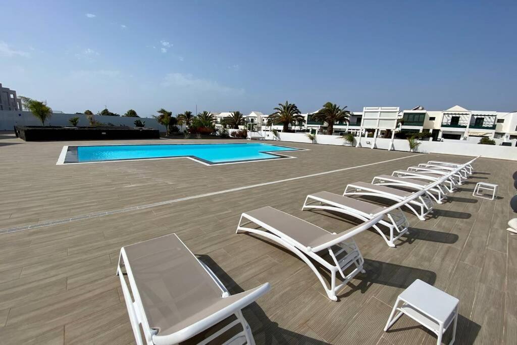 Апартаменты Oasis View Lanzarote Коста-Тегисе Экстерьер фото