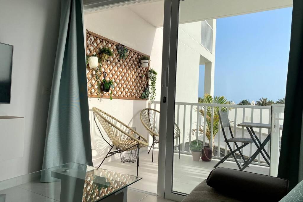 Апартаменты Oasis View Lanzarote Коста-Тегисе Экстерьер фото