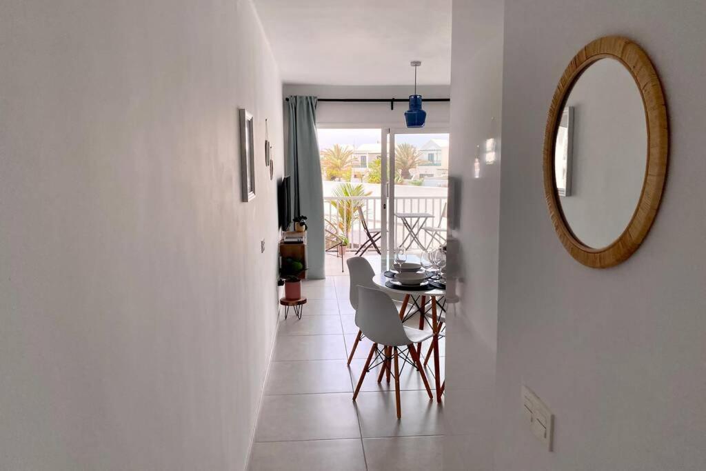 Апартаменты Oasis View Lanzarote Коста-Тегисе Экстерьер фото